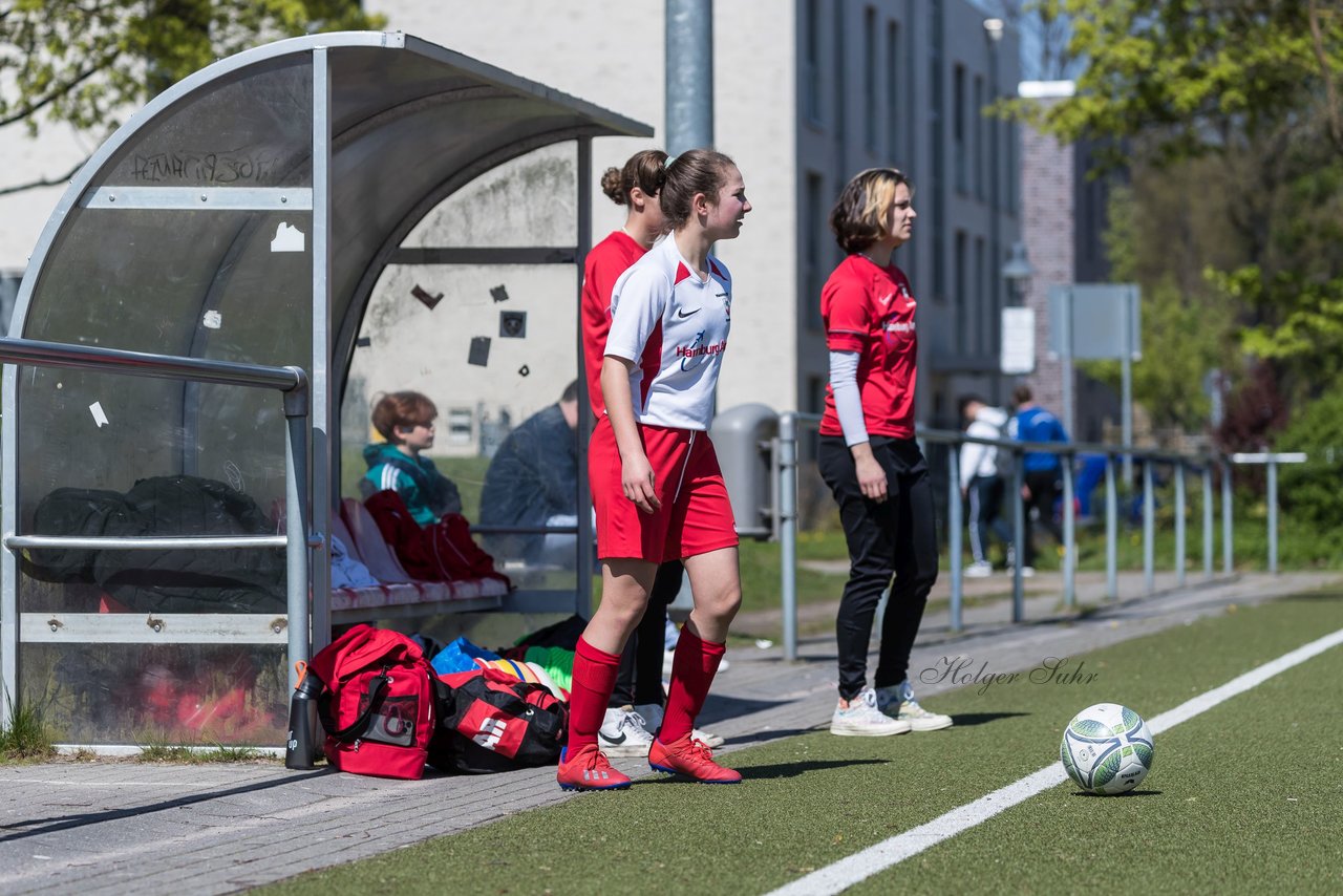 Bild 160 - wCJ Germania Schnelsen - Walddoerfer SV : Ergebnis: 0:6